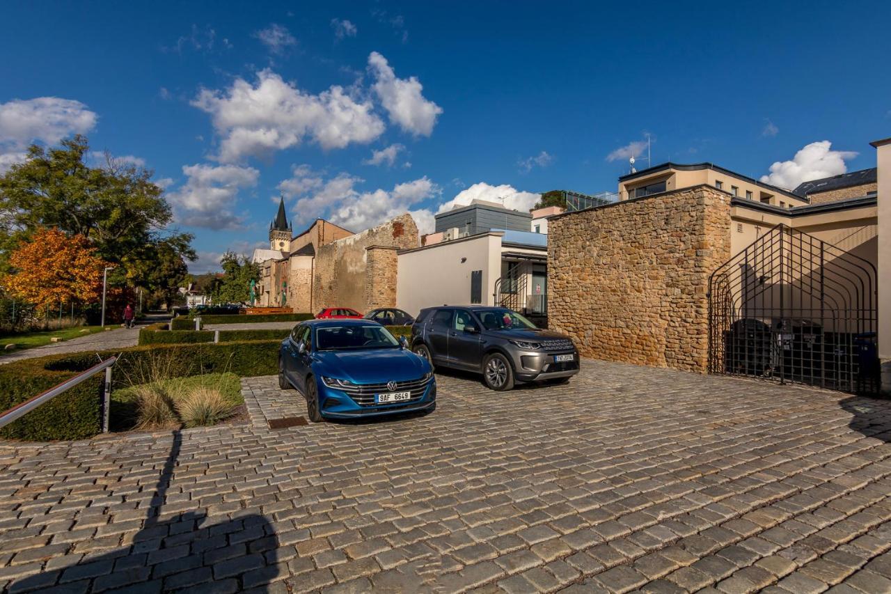 Penzion Na Namesti Dvůr Králové nad Labem المظهر الخارجي الصورة