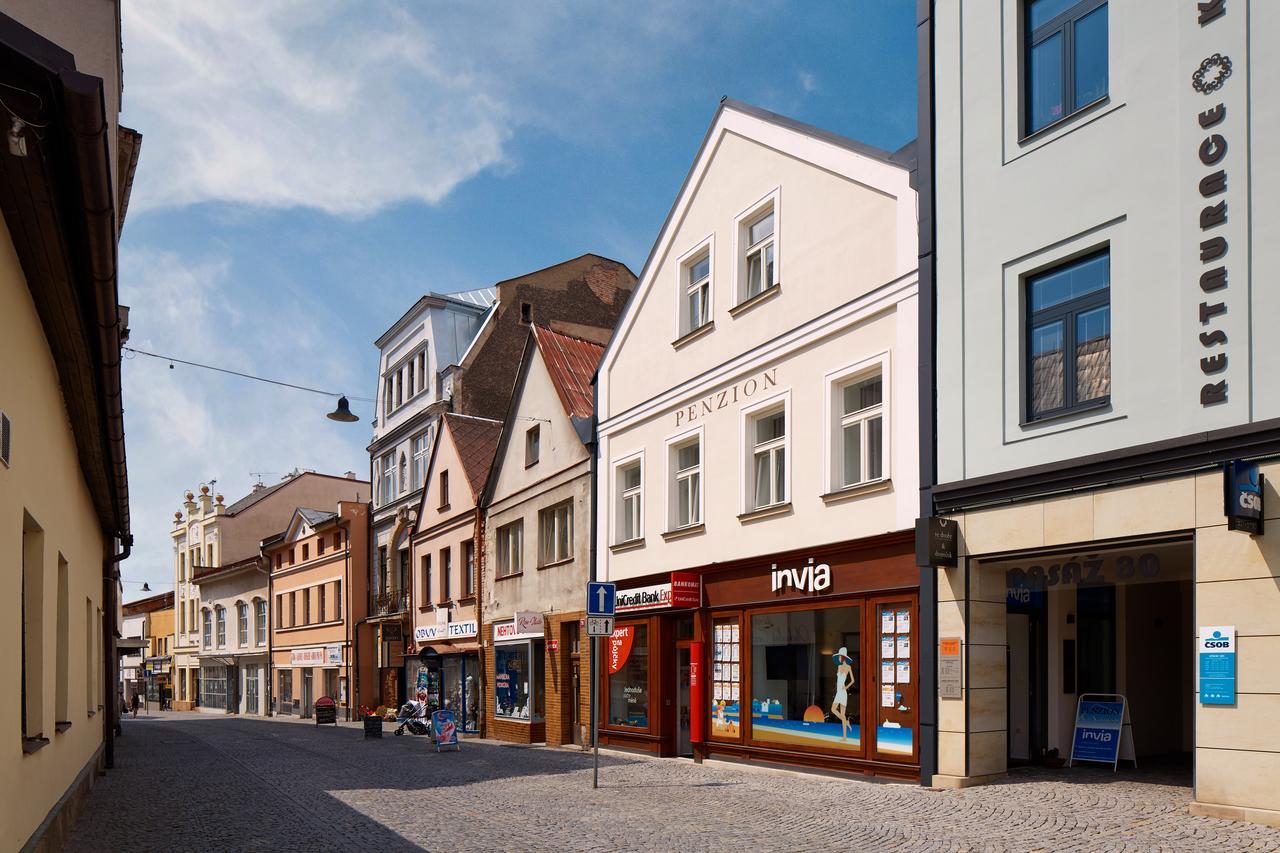 Penzion Na Namesti Dvůr Králové nad Labem المظهر الخارجي الصورة